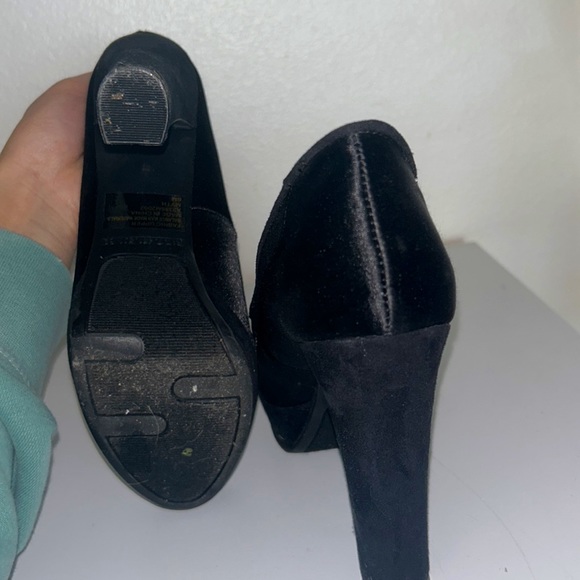 Fergie Peep Toe Heels - Picture 3 of 3